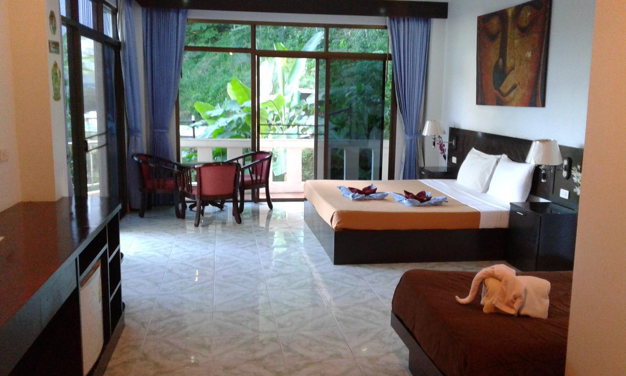 Отель Feng Shui House Patong Экстерьер фото